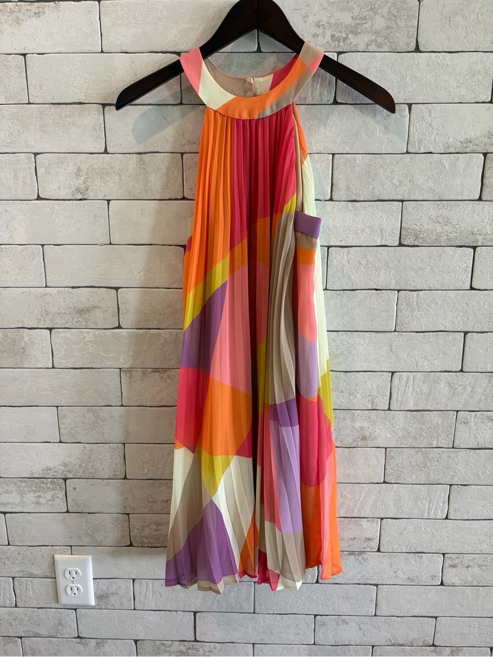 Trina Turk Pleated Halter Midi Dress Colorful Abstract Print Size 2